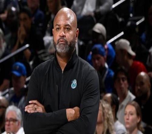 同行認(rèn)可！比克斯塔夫被美國籃球教練協(xié)會評為年度最佳教練