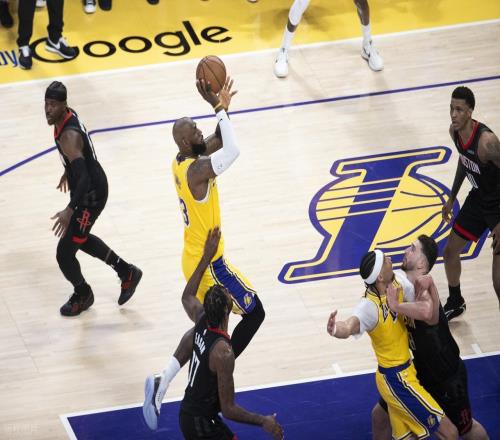 湖人10798擊敗火箭！肯納德破紀(jì)錄！誰是贏球大功臣數(shù)據(jù)不說謊