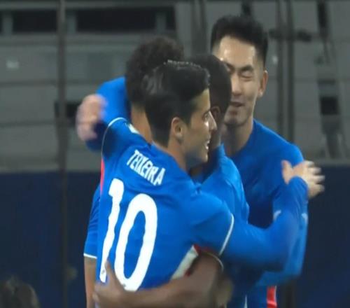 4勝2平，10分開局的申花目前已經(jīng)排名所有扣分球隊第一