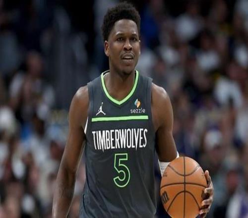 愛(ài)德華茲：整場(chǎng)追著穆雷跑真的很累他幾乎參與了每一次進(jìn)攻戰(zhàn)術(shù)