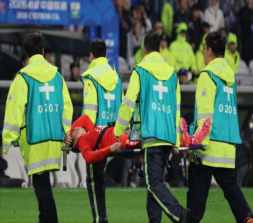 該出手了！足協(xié)不能再等，“腿震蕩”在中超已開始濫用
