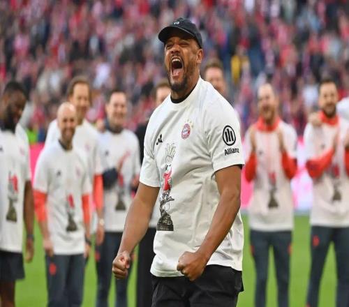 【仍有紀(jì)錄在等待】隊(duì)史第35冠！拜仁提前4輪衛(wèi)冕德甲冠軍！