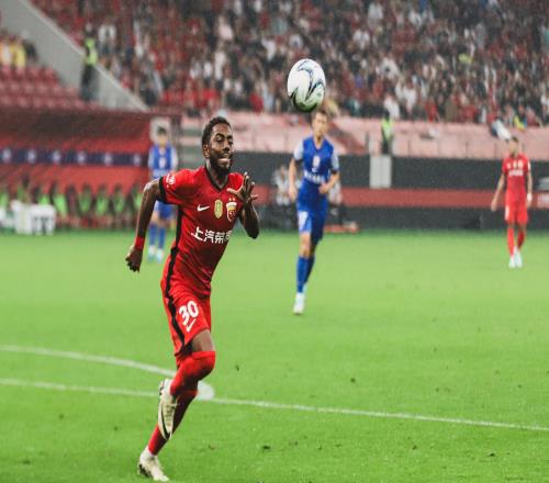 成都重慶領(lǐng)跑，傳統(tǒng)豪門紛紛掉隊，中超新格局成色如何