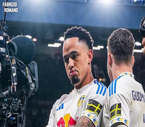 老特拉福德爆冷：利茲聯(lián)20曼聯(lián)的戰(zhàn)術(shù)拆解