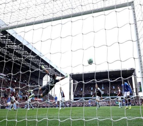 維拉公園翻新計(jì)劃：英超中小球隊(duì)的基建軍備競賽