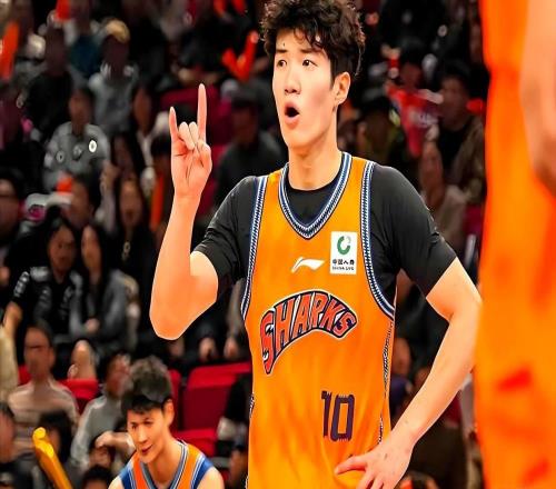 郭士強(qiáng)現(xiàn)場(chǎng)考察，個(gè)人認(rèn)為三名球員應(yīng)進(jìn)國(guó)家隊(duì)，21歲小將上榜