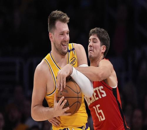 42投15中！火箭后場3人組啞火，重防輕攻自帶短板，湖人3后衛完勝