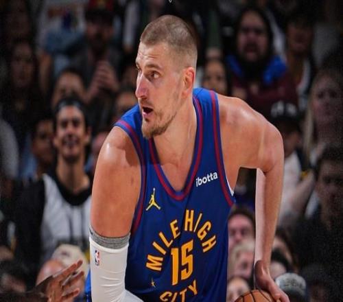 末節(jié)7中1&被戈貝爾“鎖死”，約基奇全場20中8取24分15板8助