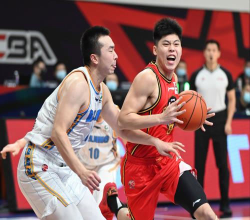 鄭永剛轉身拒握手，情緒失控抑或刻意挑釁，聯賽禮儀該用規則守護