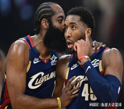 騎士12連勝，哈登存兩瑕疵！米切爾一點真該夸，湖人舊將也該棄用