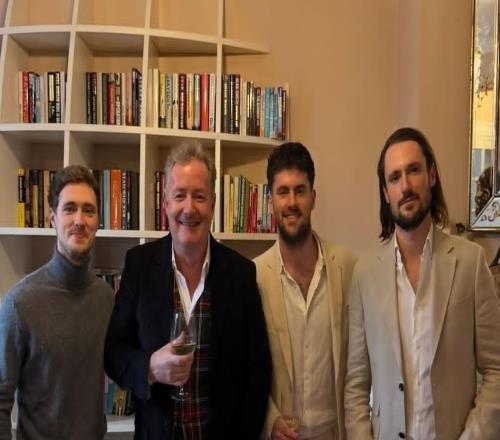 摩根曬照：22年，三個(gè)孩子長(zhǎng)大，阿森納仍未奪冠