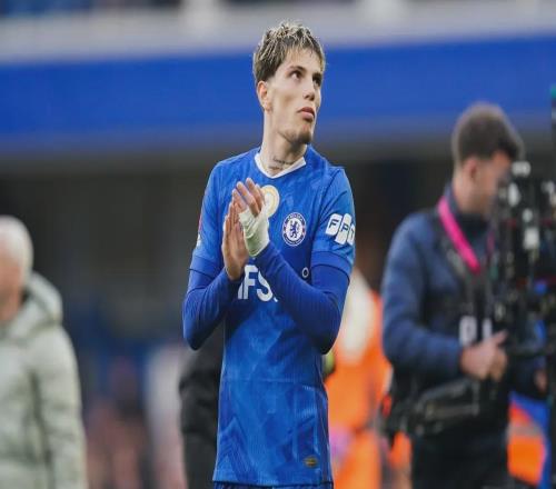 4000萬(wàn)打水漂被曼聯(lián)切爾西同時(shí)嫌棄，巴特撕開(kāi)加納喬最后遮羞布