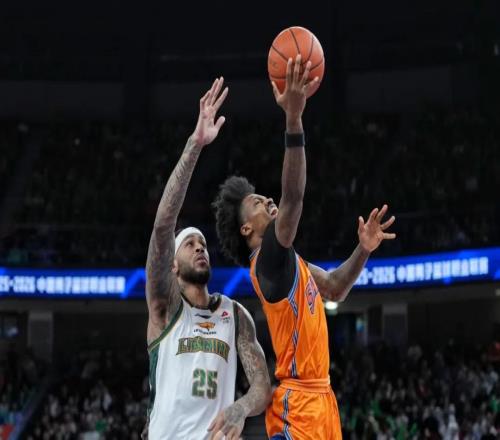 22連勝！弗格戰舊主32分7助攻張鎮麟4分上海34分大勝遼寧