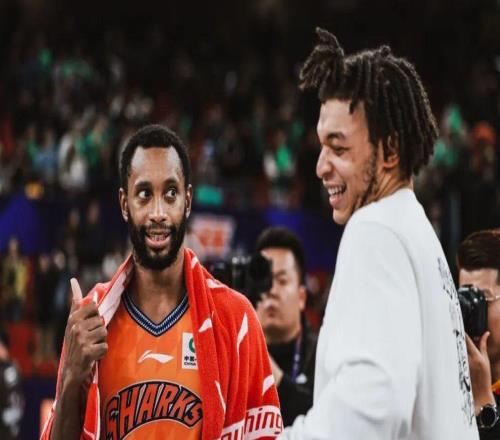 上海男籃主場全勝了，但有點(diǎn)開心不起來