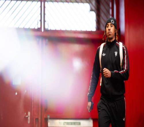 曼聯(lián)傷兵滿營(yíng)：卡里克如何用殘陣沖擊歐冠席位