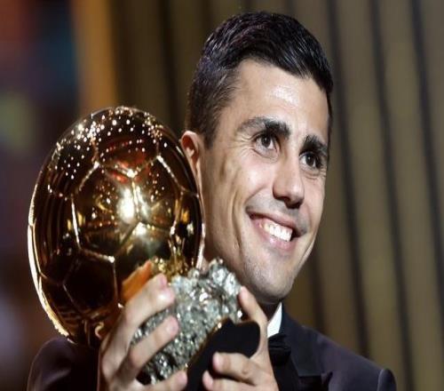 【早報(bào)】國(guó)米讓二追三，晉級(jí)意杯決賽！