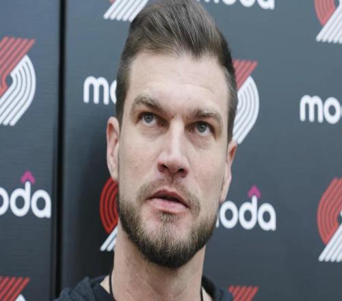 斯普利特：會按照文班能打來準備G3，利拉德首輪大概率不會復(fù)出