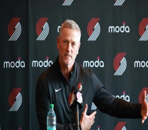 新老板摳門到讓球員坐冷板凳，開拓者怎么了