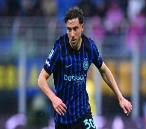 米體：安切洛蒂關注卡洛斯奧古斯托，他有望入選世界杯陣容