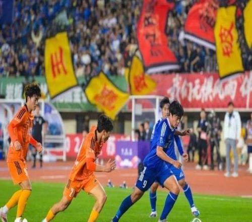 【開局之年看中國遇見不一樣的江蘇】當我們談論“蘇超”時，我們在談論什么