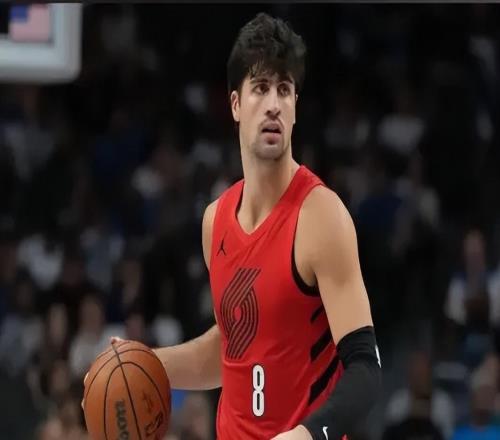 G2開(kāi)拓者106103馬刺球員評(píng)價(jià)：2人優(yōu)秀，3人及格，5人低迷