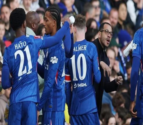 衛報：切爾西球員想要一個能贏得更衣室尊重、氣場強大的教練