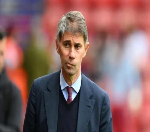 羅馬選帥僵局：總監去留的三人博弈