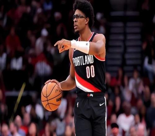 替補(bǔ)變核心！邊緣成巨星！季后賽，崛起了多少黑馬