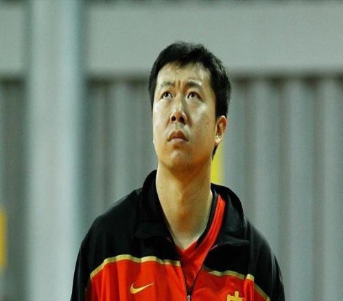 王治郅入選名人堂后，姚明公開銳評，只字不提球技二字卻字字珠璣