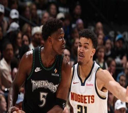 Shams：華子將對(duì)左膝進(jìn)一步檢查他的右膝患有“跑者膝”