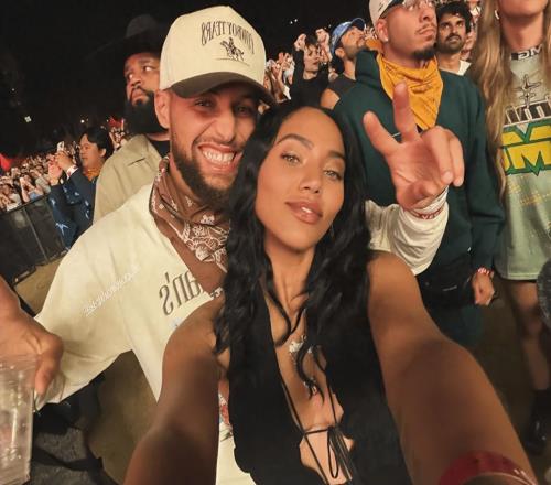 放假了！庫里帶嬌妻看音樂節(jié)，無緣季后賽，明年6258萬年薪?jīng)]壓力