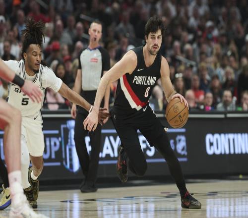 大逆轉(zhuǎn)，馬刺11493贏開拓者，31！我看清5個現(xiàn)實：文班是個怪獸