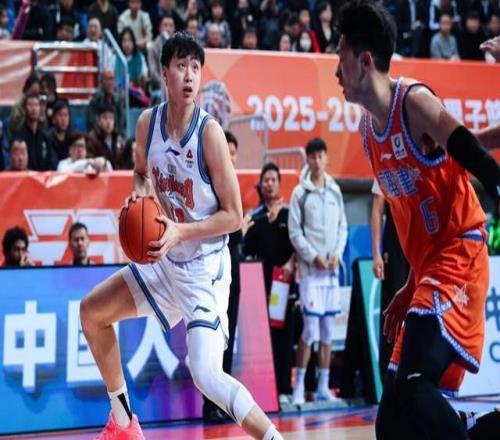 沖擊D類頂薪大合同！新疆王牌前鋒合同正式到期，曾賽季場均18+3