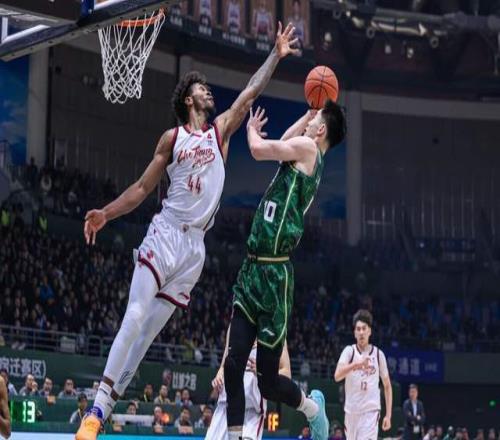 CBA本土得分王合同到期！本賽季場均20+6，同曦會給頂薪長約嗎