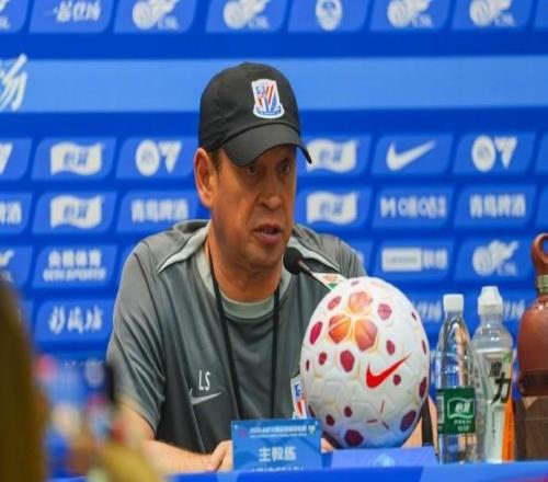 斯盧茨基：本場比賽很艱難，在把握機會方面我們做得非常好