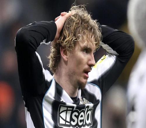 跟隊(duì)：紐卡愿意及時(shí)止損，出售沃爾特馬德和維薩中的至少一個(gè)