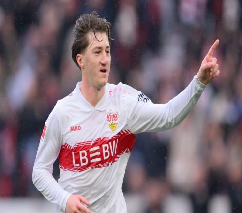 都體：那不勒斯拒絕將洛博特卡賣給尤文，尤文轉追施蒂勒