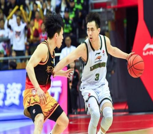 遼寧男籃今日動態(tài)更新！烏戈盛贊趙繼偉，萊迪成為隊內內卷王，球隊提升獎勵機制