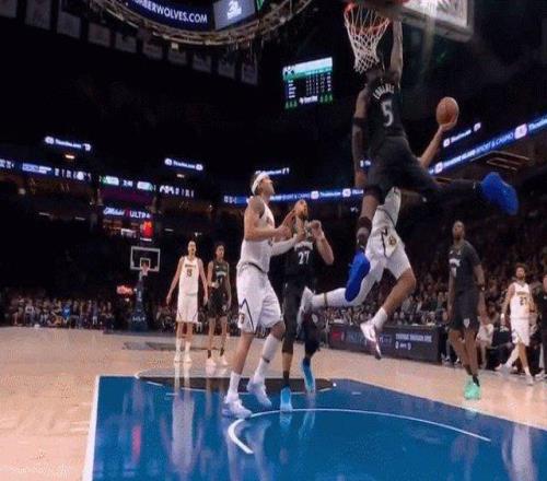 萬幸！愛德華茲并未遭遇膝蓋重傷但仍將缺席數周