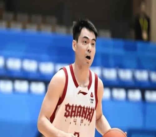 CBA官宣賈明儒獲最佳第六人！進攻全面+數(shù)據(jù)提升，成山西二陣核心