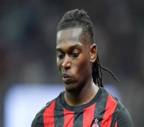 意媒：在圣西羅遭遇噓聲之后，萊奧選擇在社媒上消失一段時間