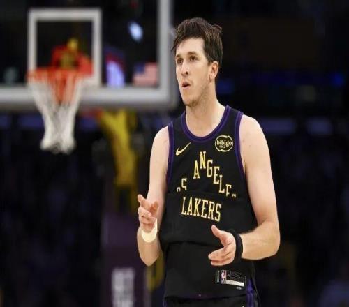 巨星缺席生死戰(zhàn)，烏杜卡罪人啊，常規(guī)賽拼命用別人！