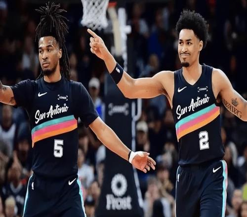 6人上雙！馬刺G5大勝開(kāi)拓者晉級(jí)！開(kāi)拓者首發(fā)全崩，僅2替補(bǔ)能看！