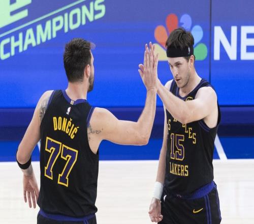 火箭湖人G5！傷病情況出爐：杜蘭特+東契奇缺陣，里夫斯出戰(zhàn)成疑