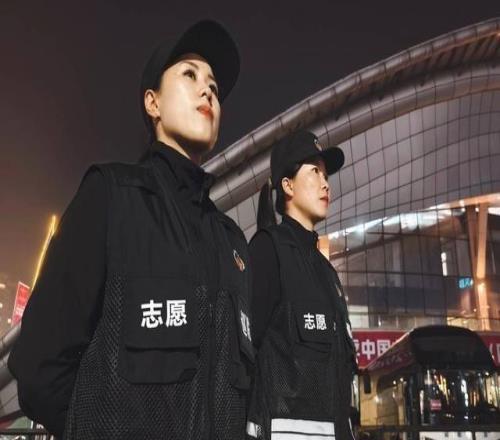 四川女籃衛(wèi)冕WCBA總冠軍！一個(gè)小縣城，如何“接住”三冠王城市經(jīng)濟(jì)學(xué)