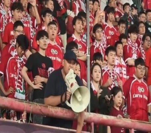 東體談球迷訓話：信息不對稱加劇矛盾俱樂部應有常態化交流舉措