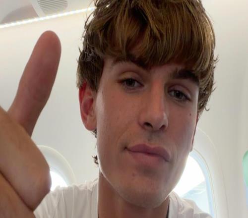 頭部碰撞后被送醫(yī)院檢查，尼科帕斯社媒報(bào)平安：一切完美