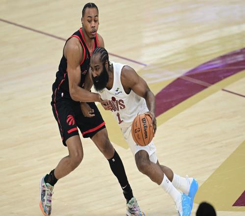 不能再隱身了，哈登近兩次搶七場(chǎng)均8分5.5籃板10助攻3.5失誤