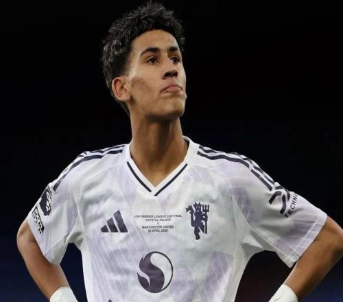 違約金10億！曼聯將簽1天才，25歲22球，巴薩也想要