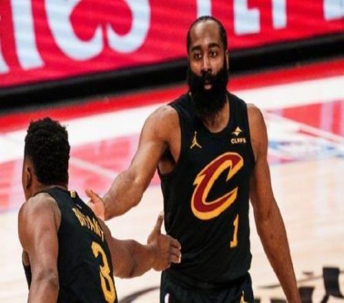 哈登22+8+7一戰(zhàn)超帕克，米神高開(kāi)低走23分，騎士惜敗活塞無(wú)緣神跡